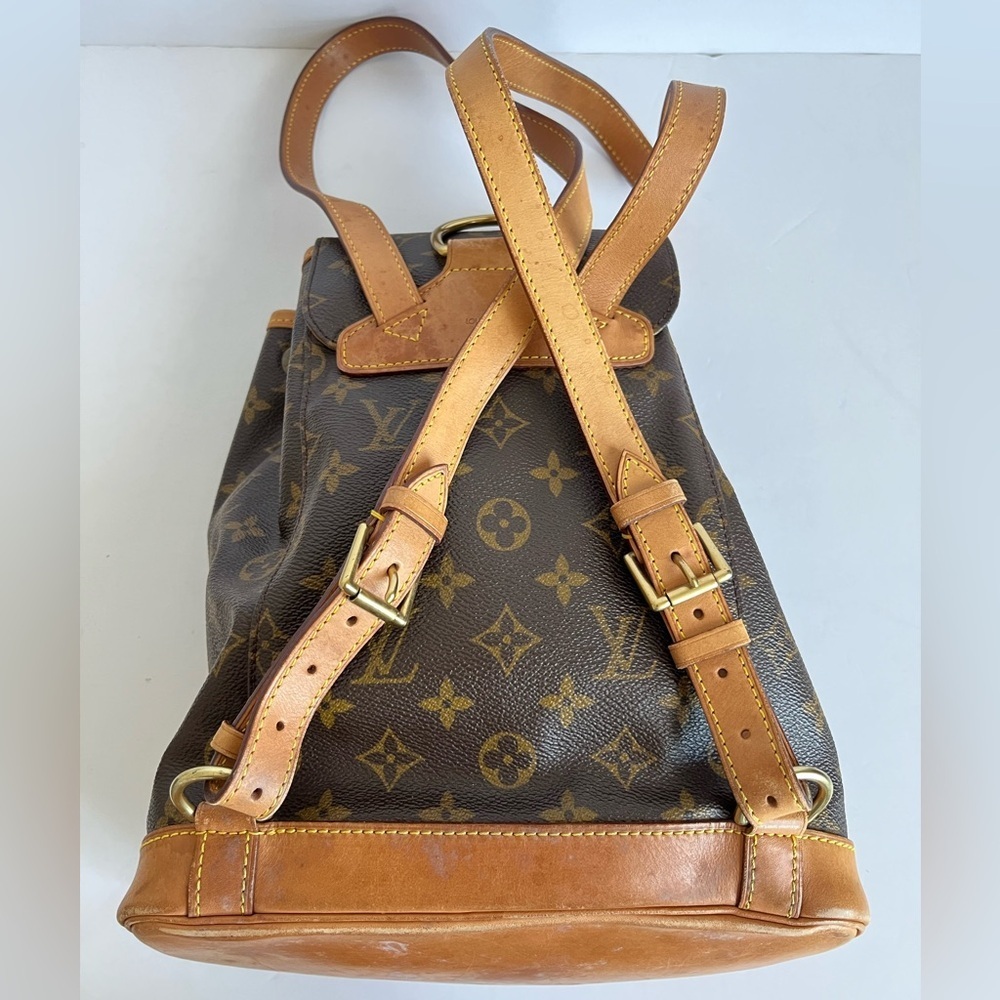 Louis Vuitton Montsouris MM Backpack Monogram Bag - Picture 11 of 12